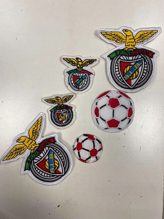 Emblemas de diversos temas