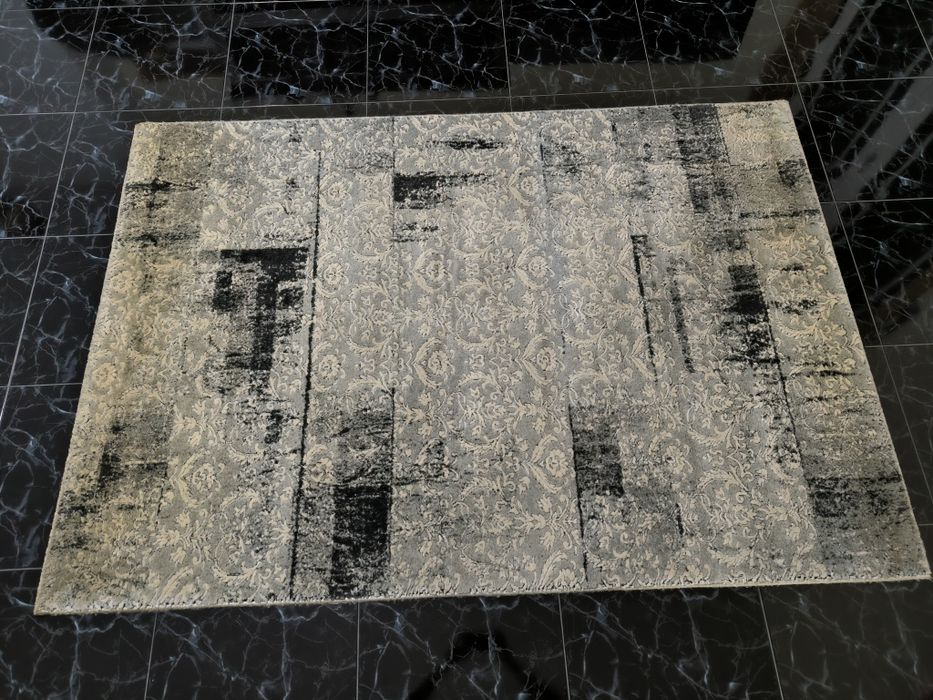 Coffee table and rug set64584905439234123