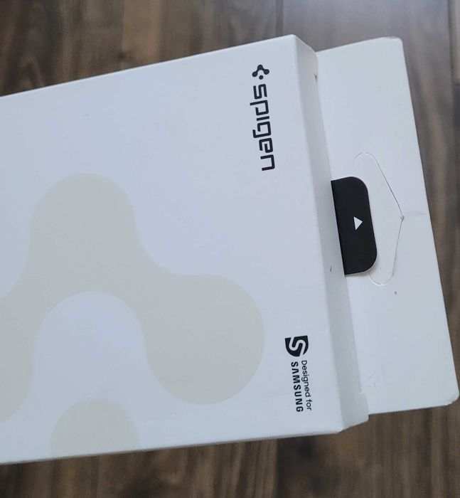 Spigen etui plecki do Samsung Galaxy M31 czarne sylikonowe NOWE