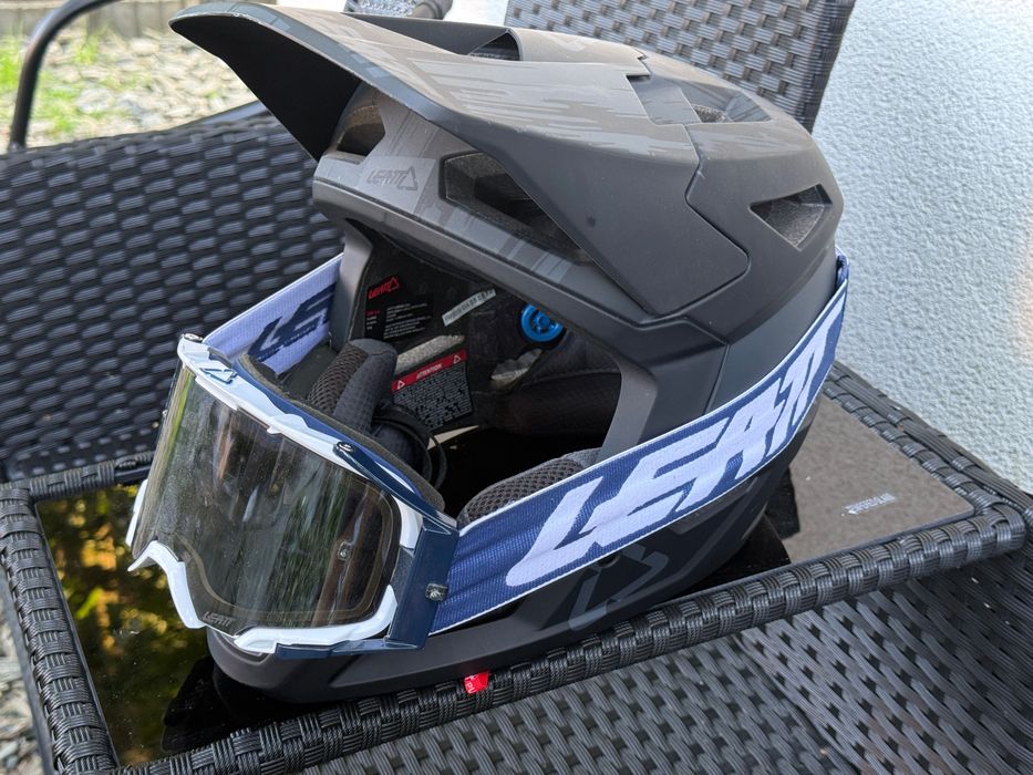 FULL FACE Kask LEATT DBX 4.0 XL (61-62 cm) plus GOGLE