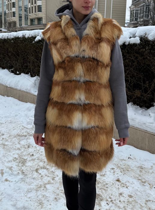 Жилет з хутра лисиці