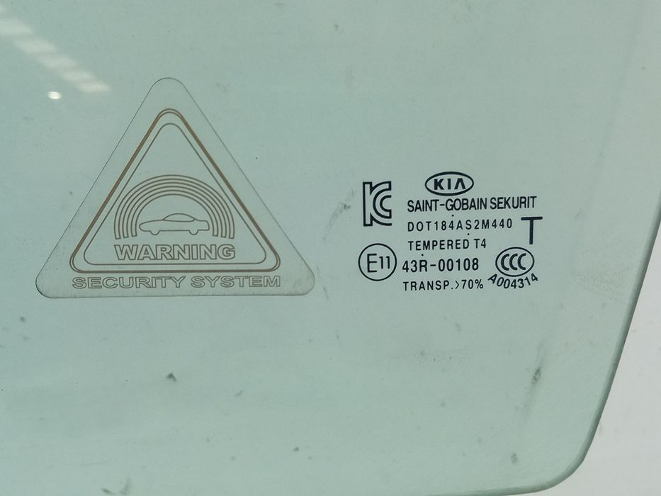 Vidro porta frente esquerda KIA Carens IV