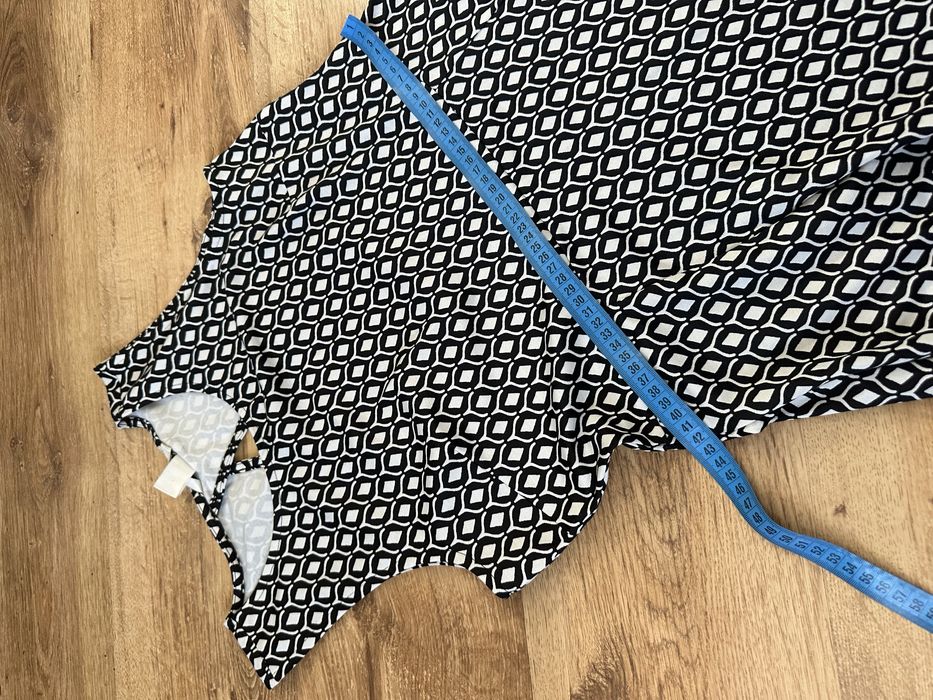 sukienka bez rekawow L 40