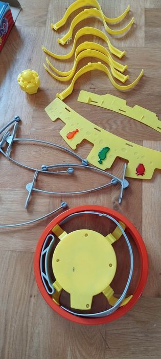 Chow Crown Hasbro gra interaktywna
