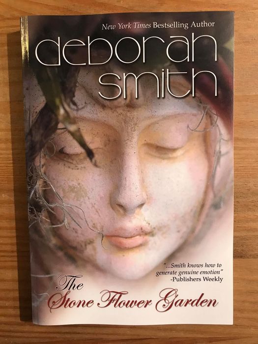 The Stone Flower Garden - Deborah Smith (free shipping)