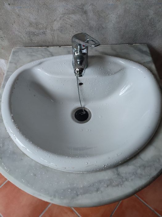 Armário de casa de banho