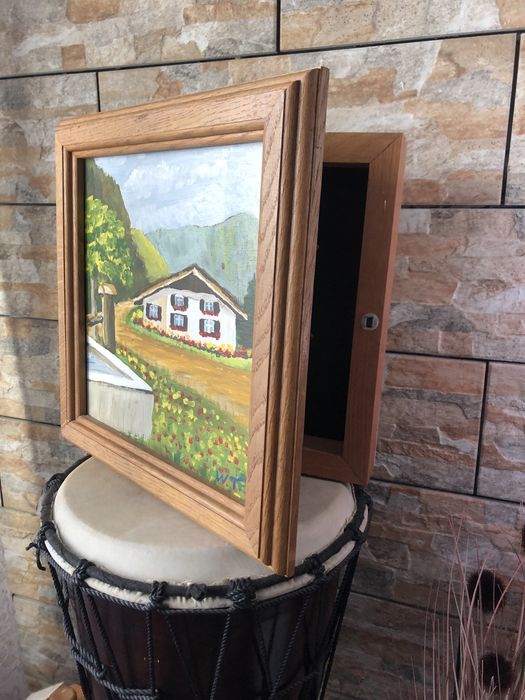 Reczna robota skrzynka  drewniana na klucze