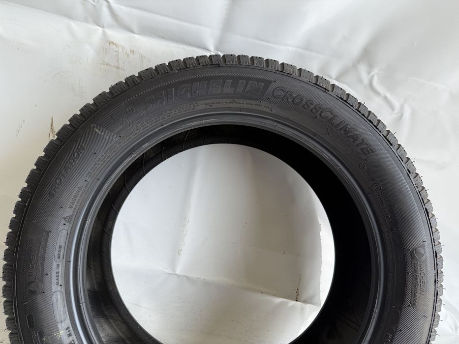 215/55/17 Michelin CrossClimate 94V 2022R (458)