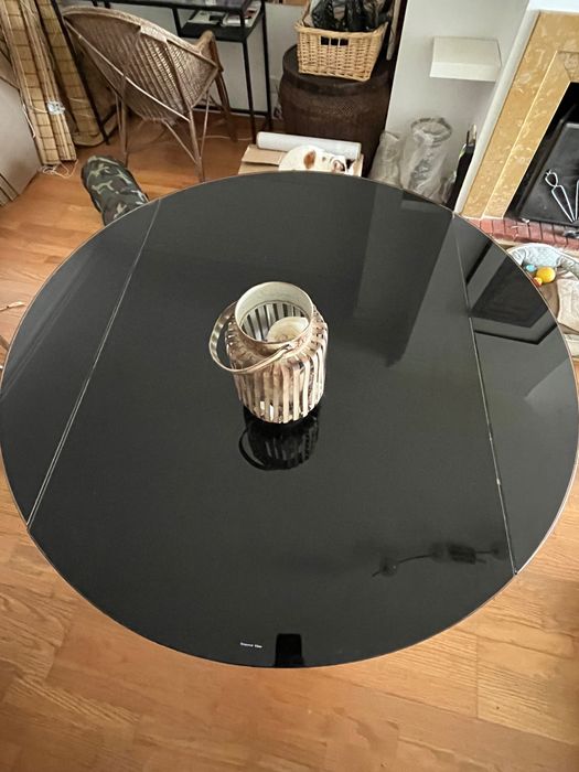 Mesa vidro preto extensível em bom estado – oportunidade