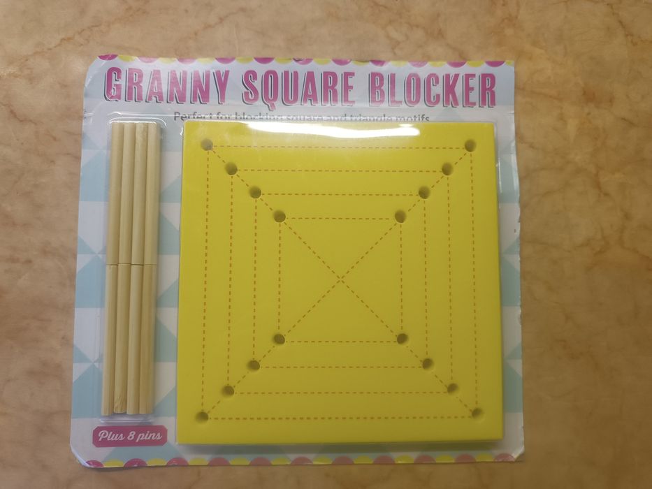 Набір для блокування в'язаних мотивів (квадрат, трикутник)