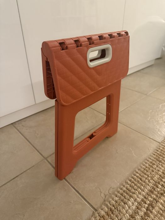 Banco portátil e dobrável