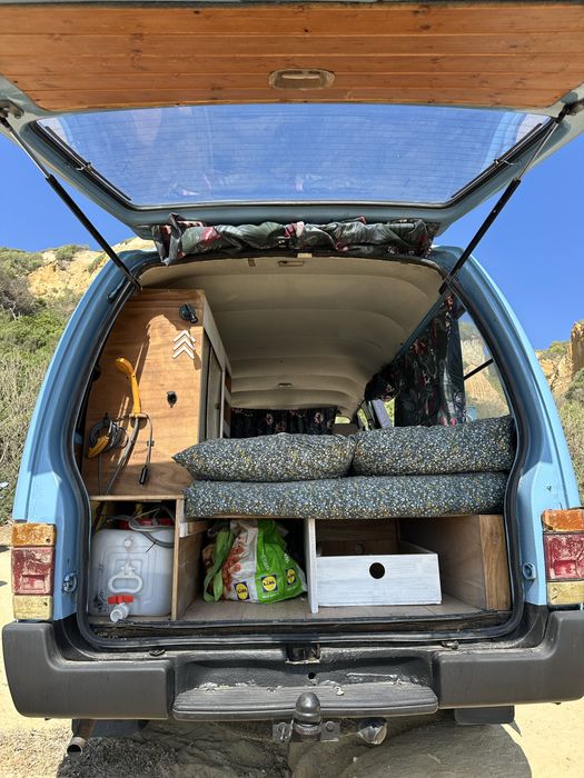 Legalizada - Bedford Seta Campervan