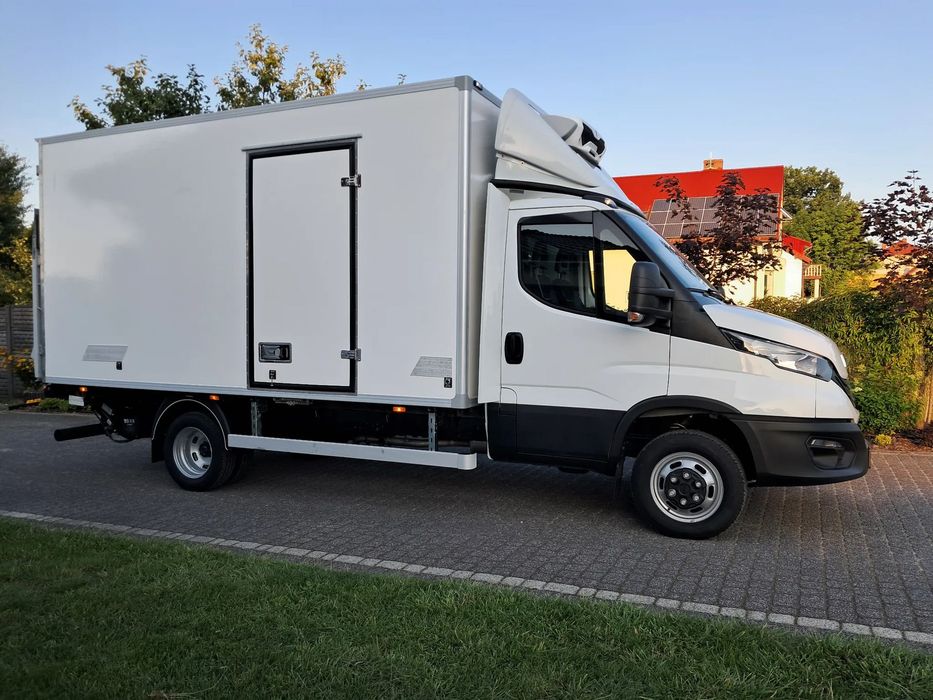 Iveco 50C18 Automat Chłodnia ZANOTTI Salon Polska  8-palet 3.0 180KM Winda 1 TONA  Salon Polska