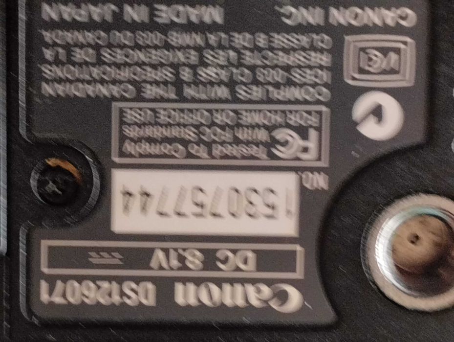 Canon EOS 350D a necessitar de manutenção/reparação