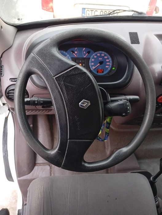 Renault Master 2.2dci VAT-1 Niski przebieg!