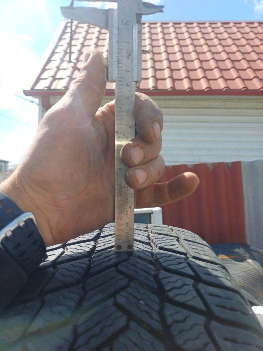 Продам комплект зимних шин Michelin 185×65×R15