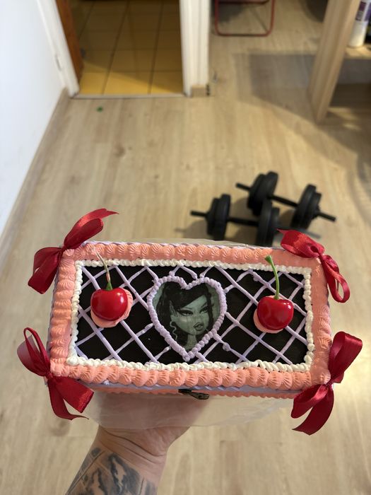 Aesthetic zestaw prezentowy handmade pudełko na biżuterię cherry cake