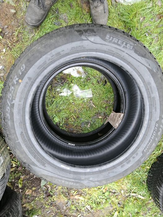 Pirelli Winter 2 Scorpion 235.55.19...105h 6mm 22rok