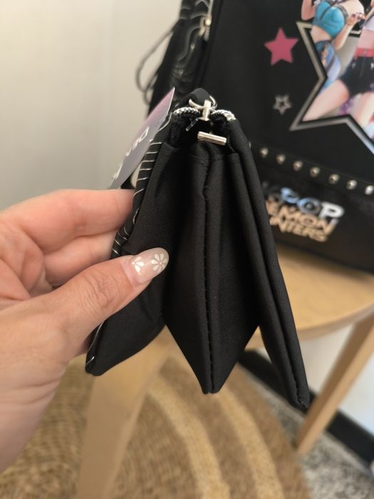 Mochila e Porta Lápis K-Pop Escolar