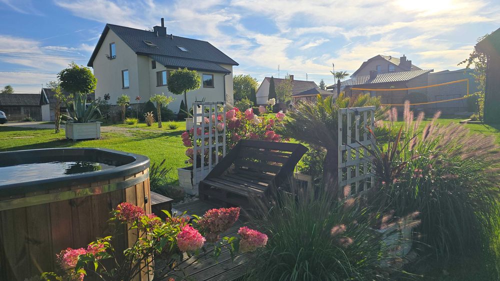 Wynajem Caloroczny Dmków Apartamentów Pokoi Podgrzewany Basen Balia Sa