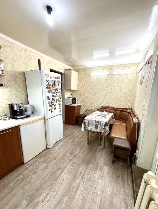 Продам просторный дом в Старых Кодаках.Парковая.