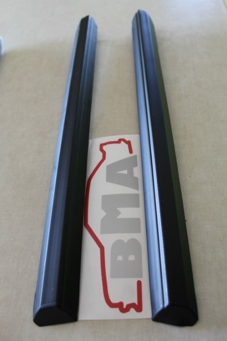 BMW E30 COUPE CABRIO Listwa Prawa Lewa Błotnika Tylnego Tył Schadow