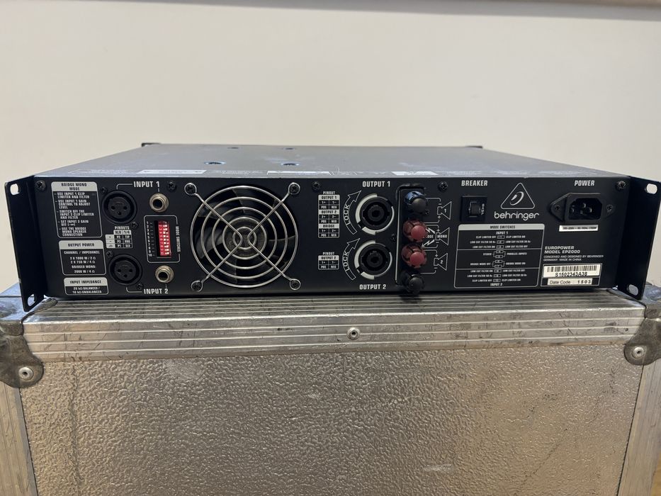 Behringer EP 2000