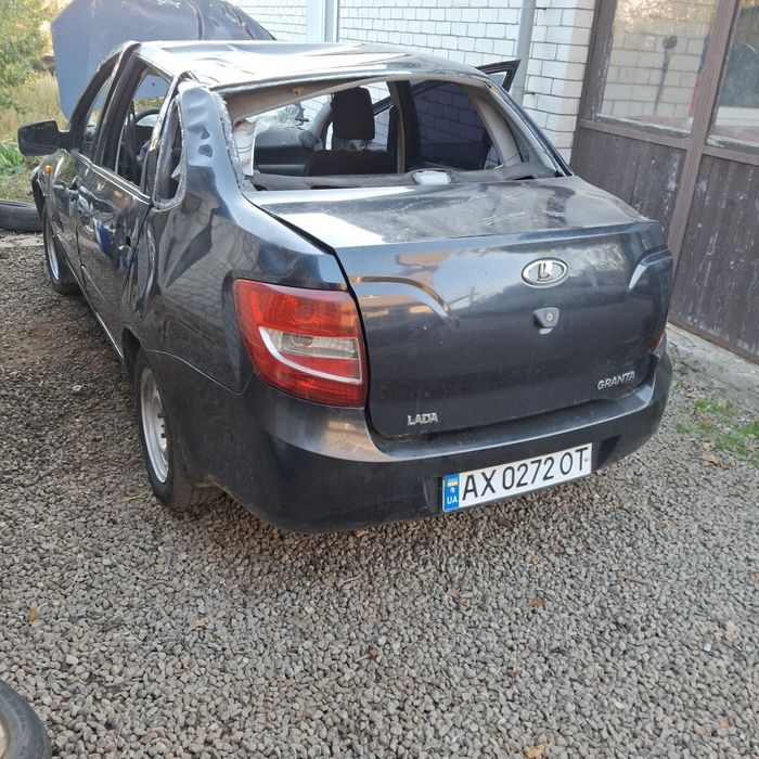 Разборка Лада Гранта.