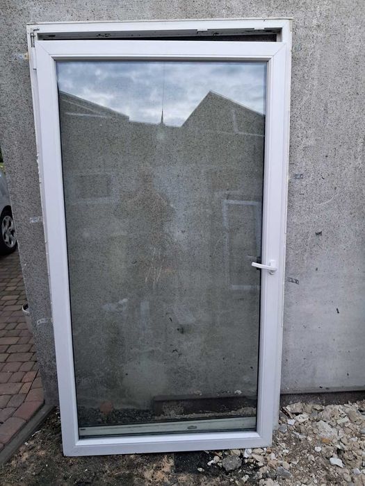 Okna z demontażu BudVar ciemny dąb