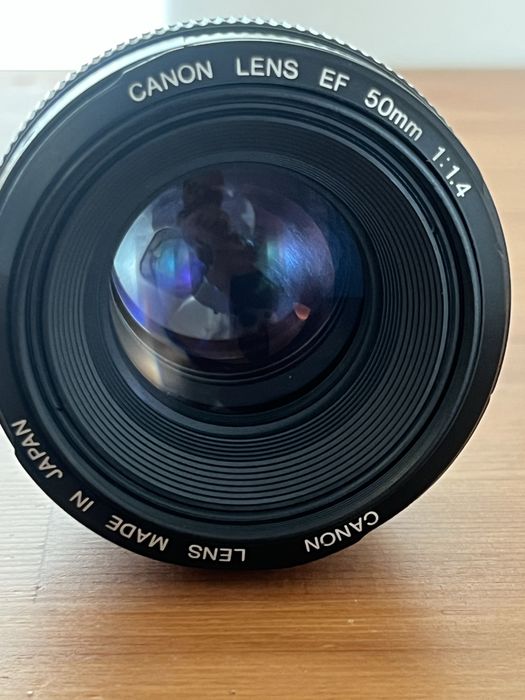 Canon 50 1.4 USM apenas foco Automatico.