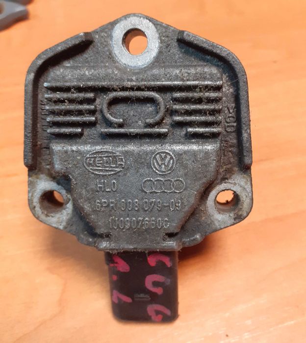 Czujnik poziomu oleju Volkswagen AUDI Nr.B12