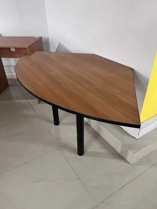 ЗАКРИТТЯ ОФІСУ стільці, офісні тумби, техніка,сейфи,крісла столи