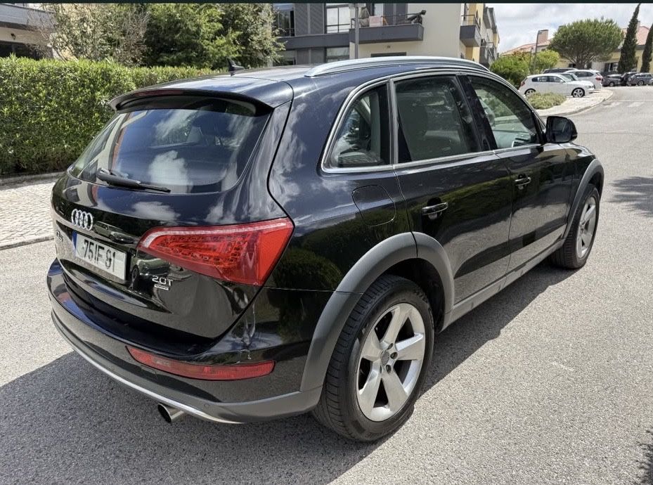 Audi Q5 2.0 TFSI quattro | 2009 | Pack Offroad | Caixa Automática — photo 2