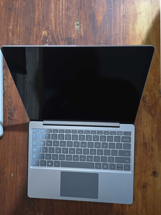 Ноутбук Microsoft Surface Laptop Go 8/256