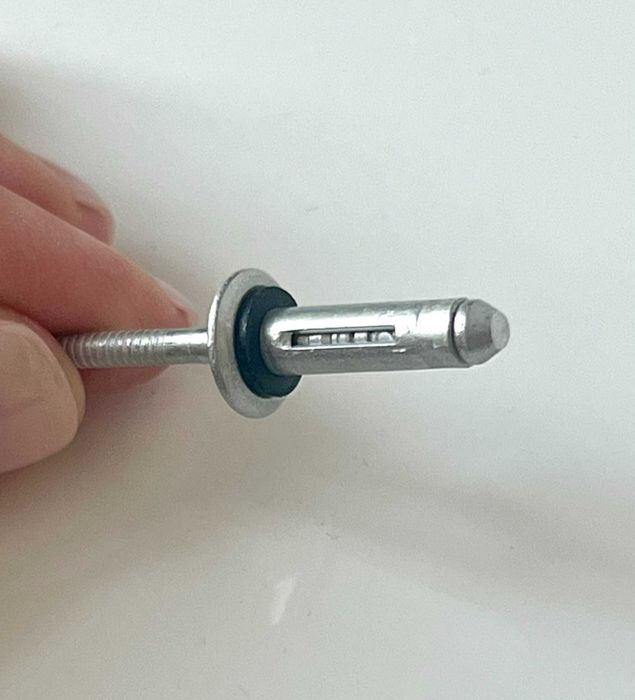 Герметична заклепка