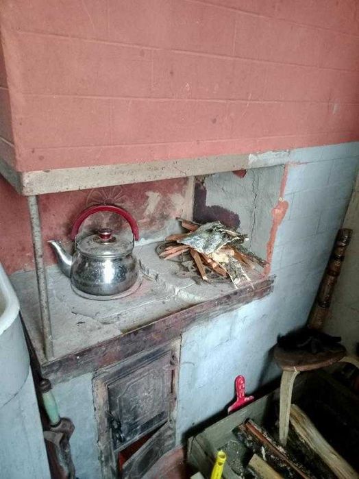 Дача поруч з лісом !