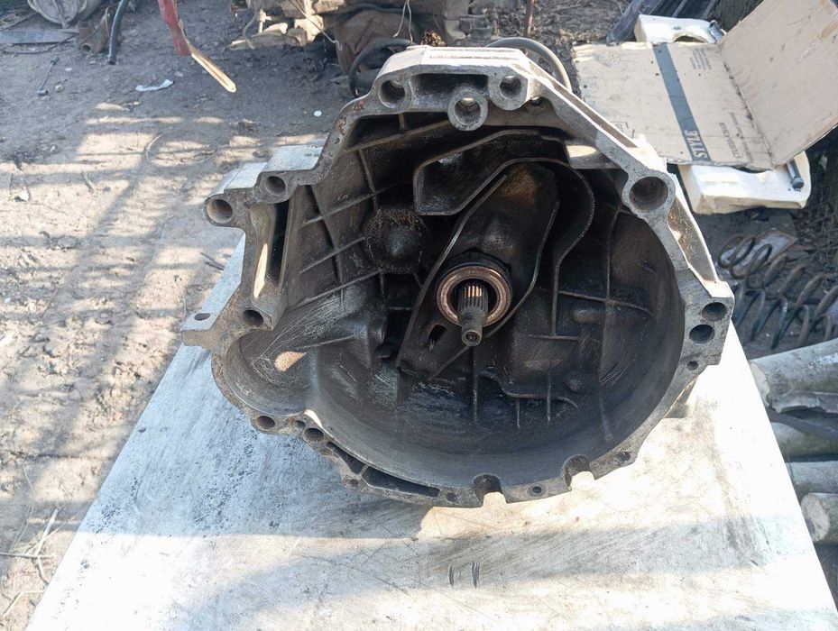 КПП ауді 80 б3 akm коробка передач audi 80 b3 1.8 розборка піввісь