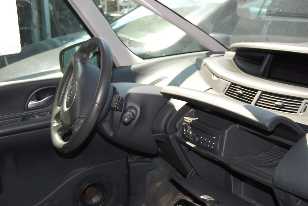 Renault Espace IV 2,0 dci na części TED69