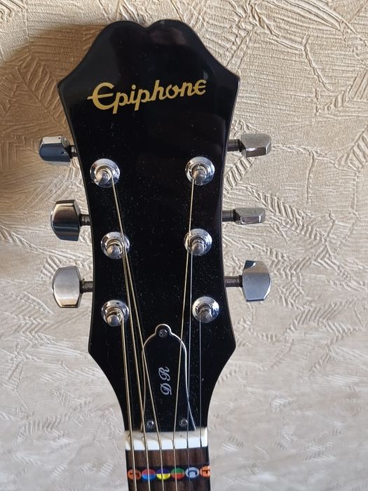 Акустична гітара Epiphone DR-100