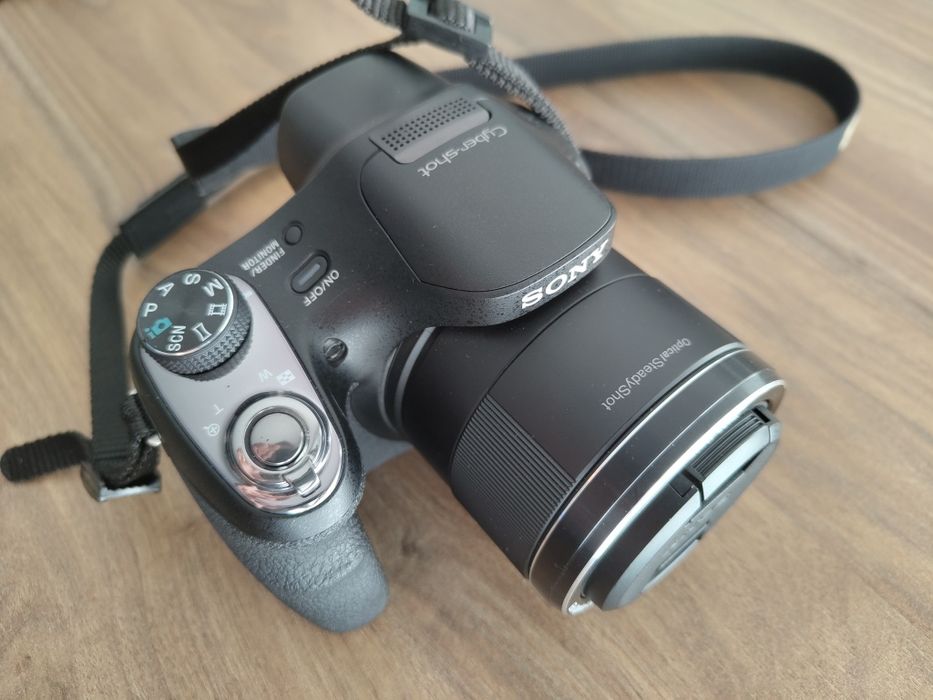 Sony Cybershot DSC-H400