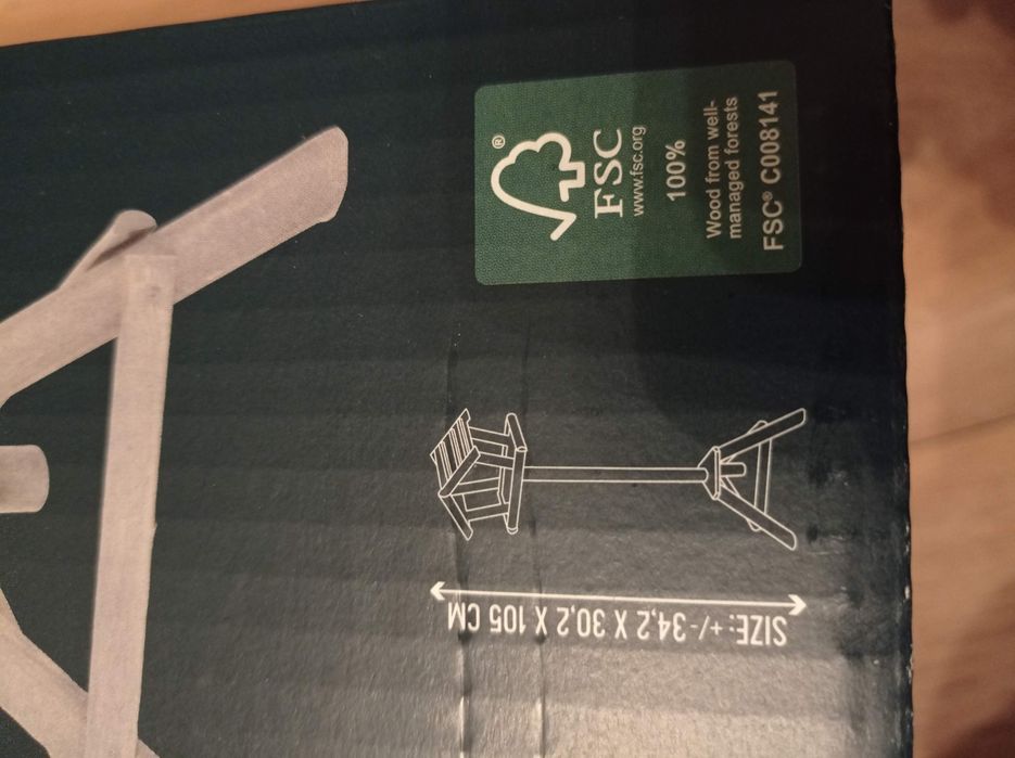 NOWY solidny karmnik dla ptaków na stojaku impregnowany