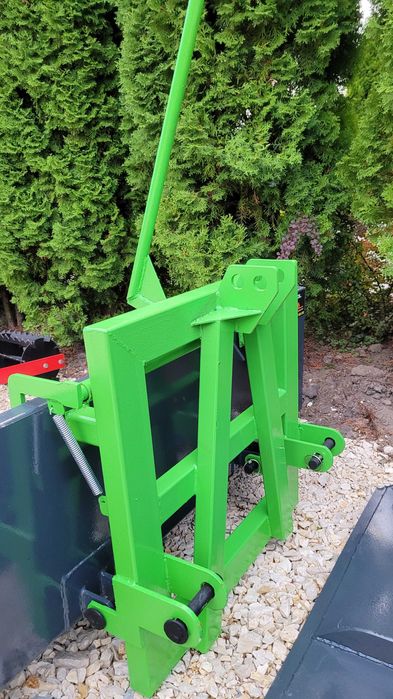 Łyżka Łycha z kiprem na tył ciągnika Szufla do traktora do ziemi gruzu