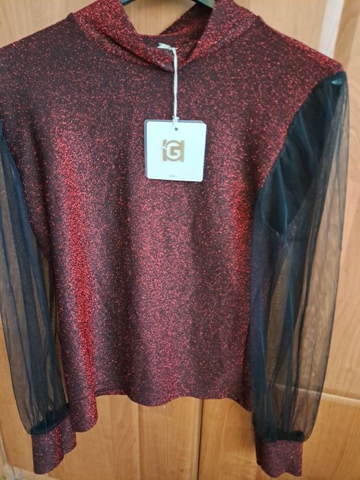 Piękna błyszcząca bluzka s/m