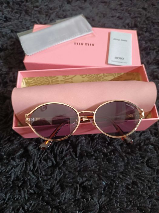 Óculos de Sol MiuMiu
