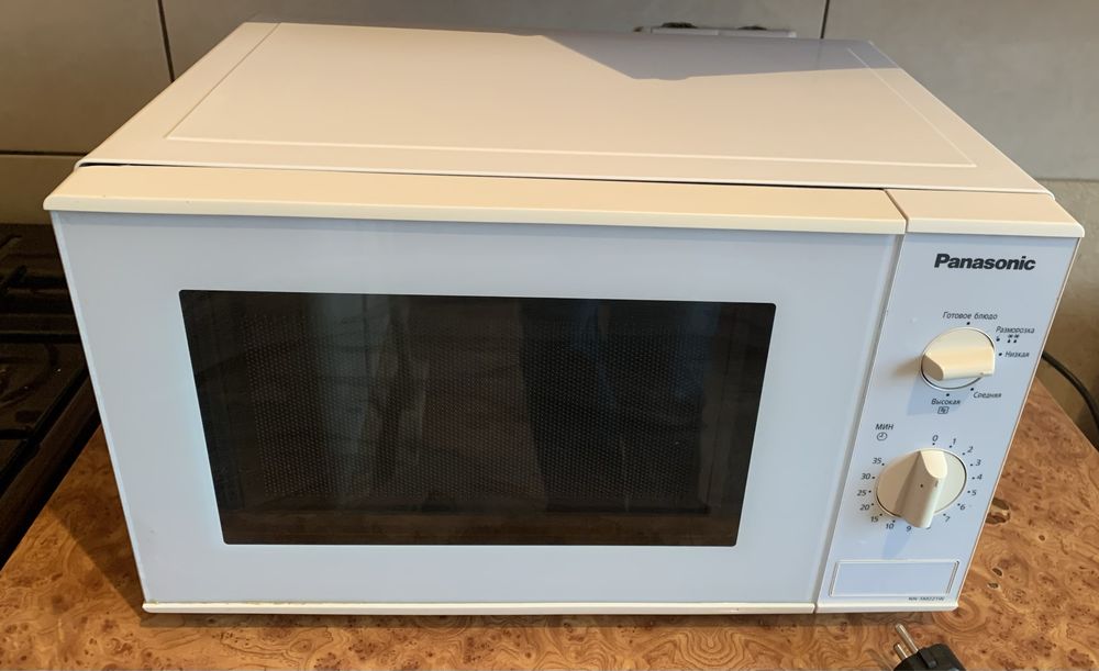 Panasonic NN-SM221WZPE микроволновка микроволновая печь
