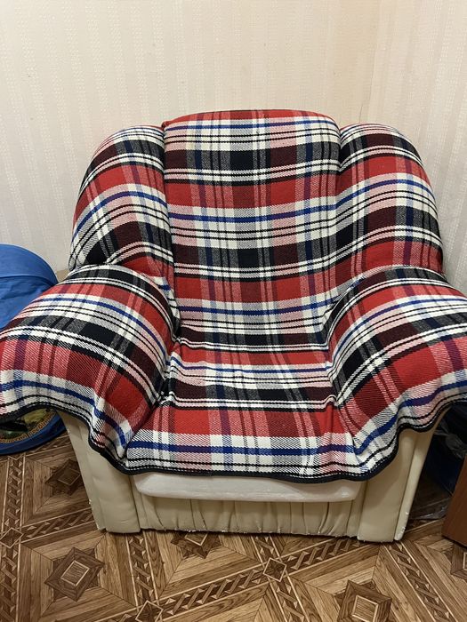 Крісло ( меблі)