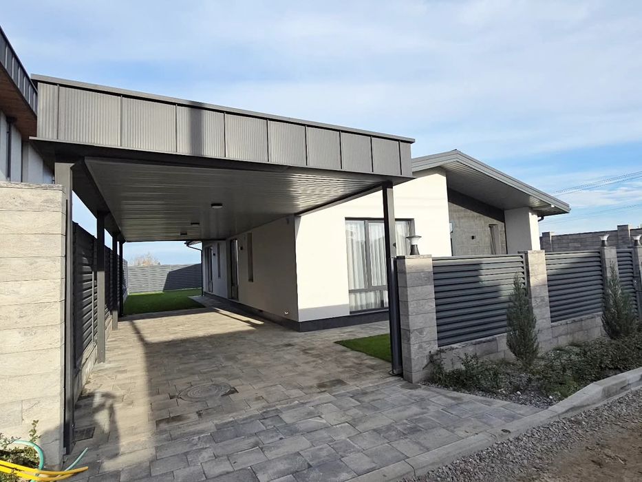 Одноповерховий будинок в КМ 141 м2 з газом новий ремонт с. Ходосівка