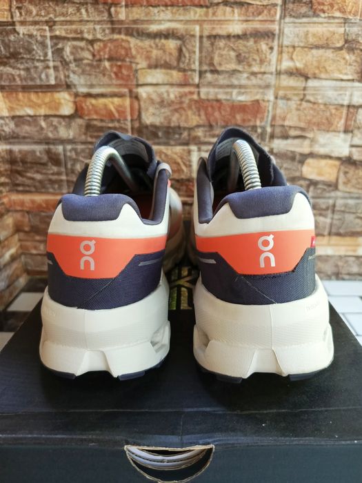 Трекінгові Кросівки On-cloud (42р.27см)