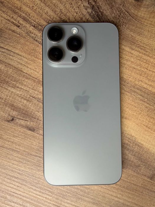Продам iphone 15 pro max 512 gb на запчастини