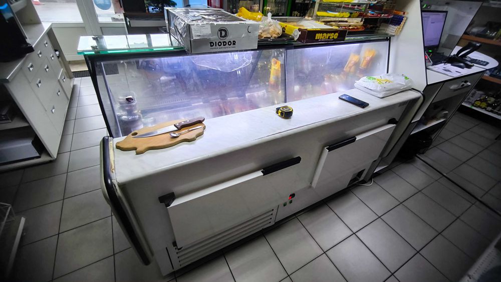 Продам холодильну вітрину Cold W 18 ІІ K/